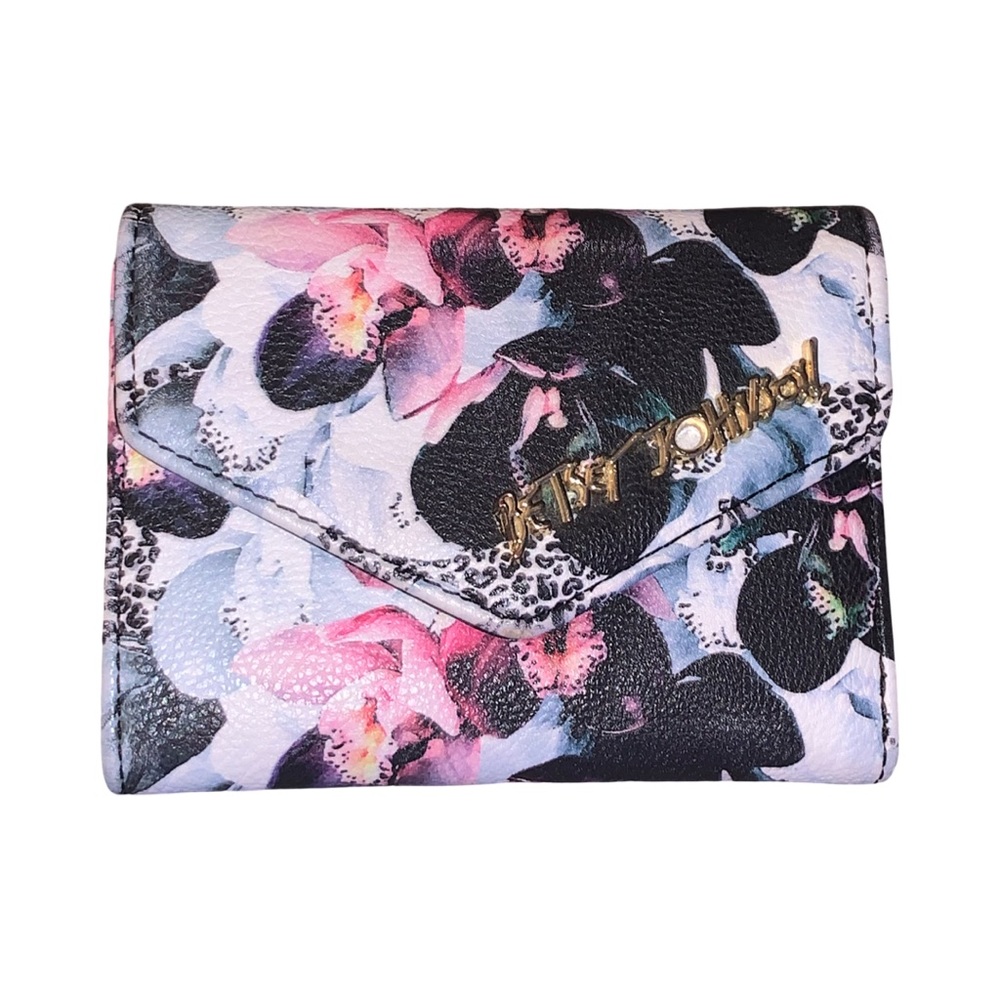 Betsey Johnson Xolana Floral Wallet